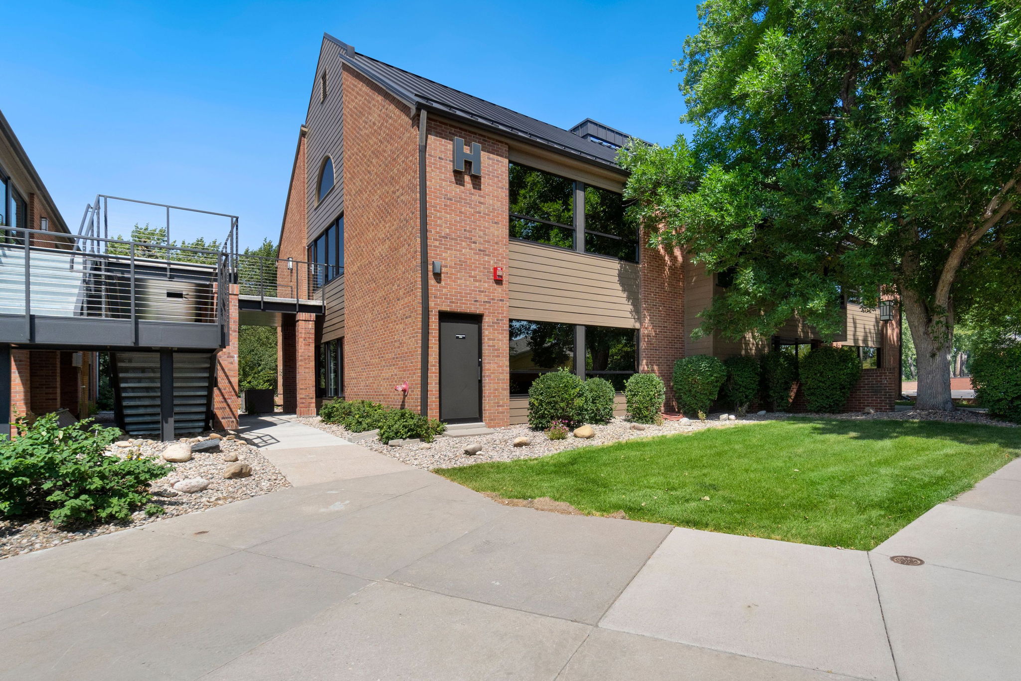 1-web-or-mls-724 Whalers Way H 1 1-web-or-mls-724 Whalers Way H 1